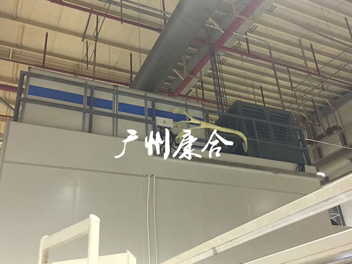 天津艾力十萬(wàn)級(jí)凈化車(chē)間施工現(xiàn)場(chǎng)圖